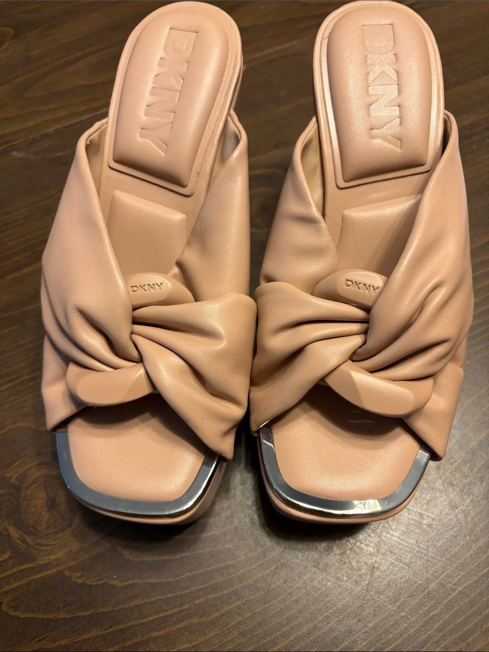 DKNY Blush Knot-Front Platform Wedge Sandals NWOT Sz. 5